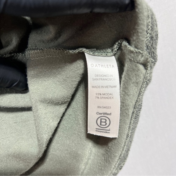 Athleta Stylish Women’s Green Dress Size Small - Picture 3 of 6